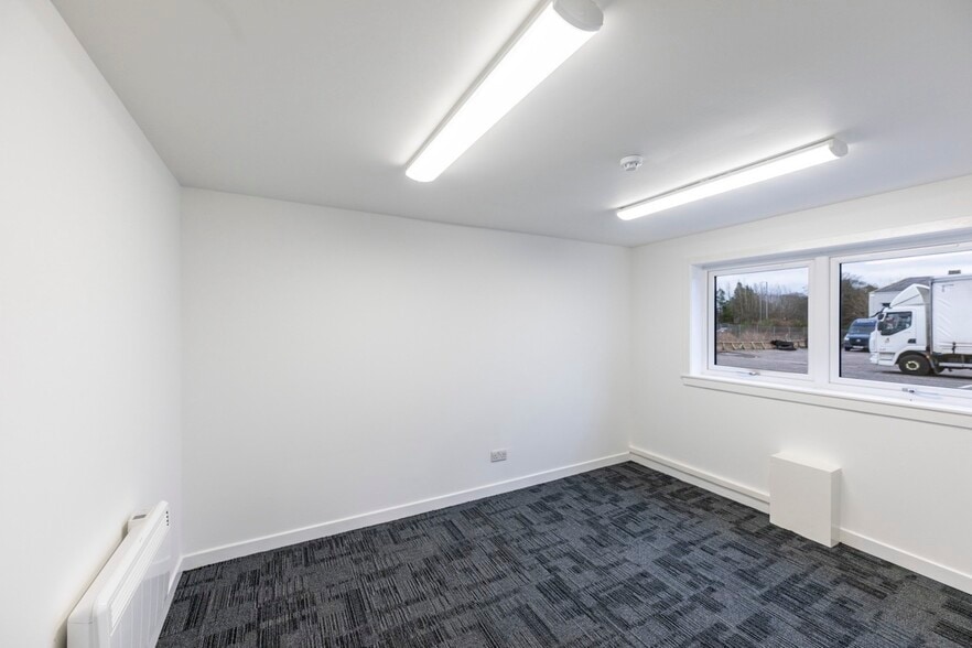 6 Wellheads Crescent, Aberdeen for lease - Building Photo - Image 3 of 20