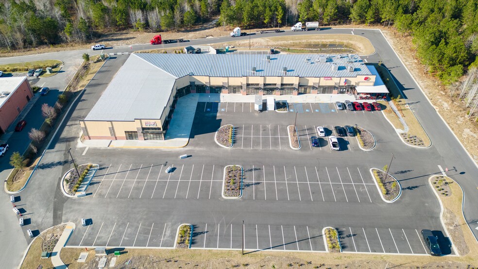 810 Towne Center Blvd, Pooler, GA for lease - Building Photo - Image 1 of 7