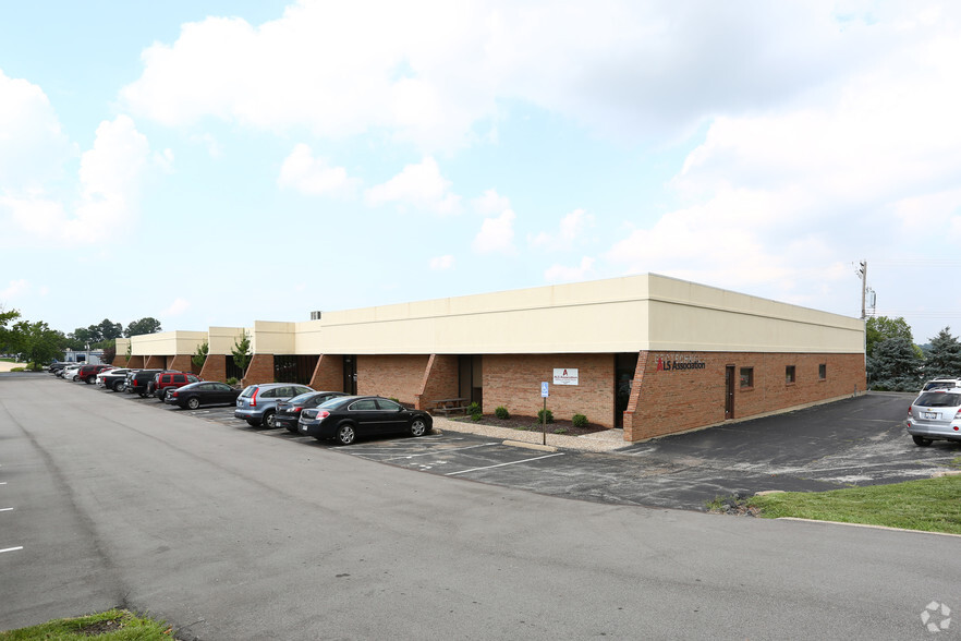 2258-2294 Weldon Pky, Saint Louis, MO for lease - Building Photo - Image 1 of 3