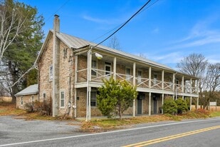 349 Huffs Church Rd, Mertztown PA - Motel