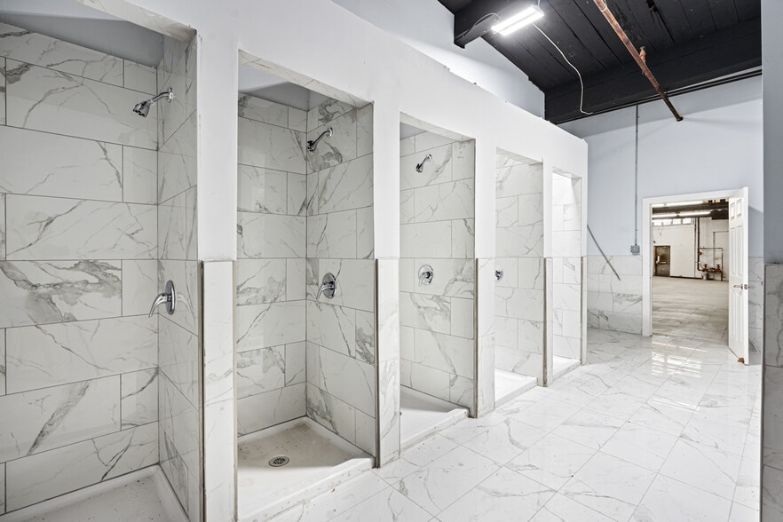 4150 Kensington Ave, Philadelphia, PA for lease - Building Photo - Image 2 of 7