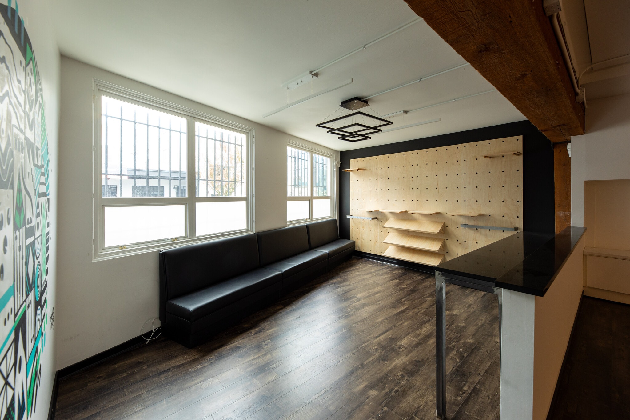 49 Dunlevy Ave, Vancouver, BC for lease Building Photo- Image 1 of 8