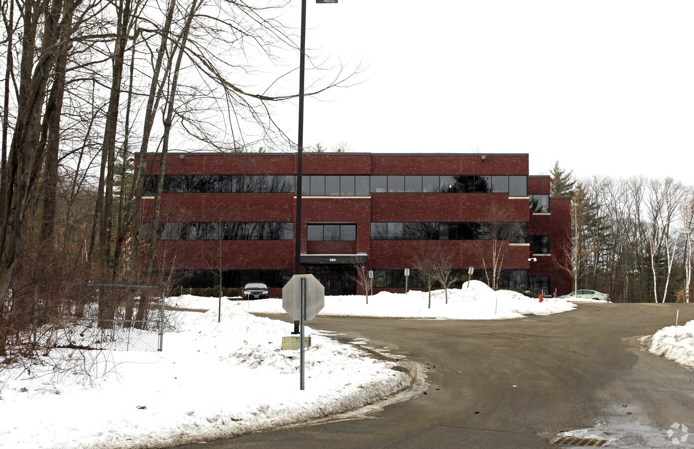 260 Locke Dr, Marlborough, MA 01752