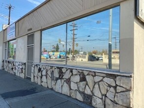 11408-11410 Saticoy st, North Hollywood, CA for lease Building Photo- Image 2 of 5