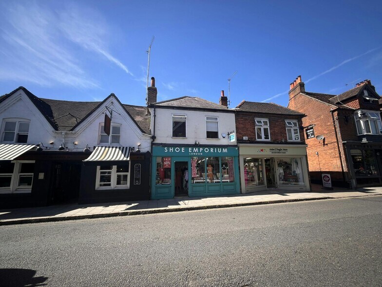 2 Dukes Pl, Marlow for sale - Building Photo - Image 1 of 1