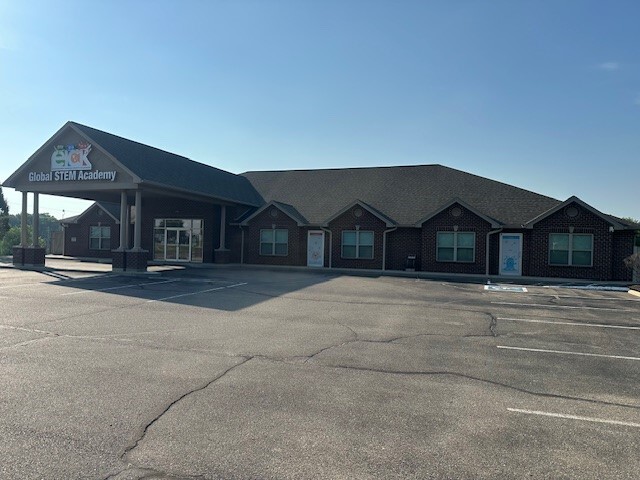 500 Macready Ave, Monroe, OH for lease - Building Photo - Image 3 of 13