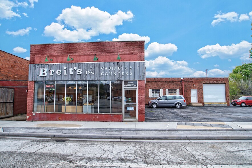 5218 Detroit Ave, Cleveland, OH for sale - Building Photo - Image 1 of 1