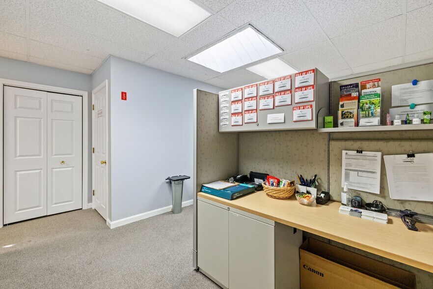 214 Lake St, Bristol, NH for sale - Building Photo - Image 3 of 77