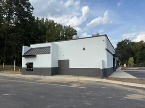 2600 E Main St, Spartanburg, SC for lease Building Photo- Image 1 of 6