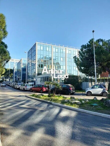 Office in Nice for lease - Building Photo - Image 1 of 11
