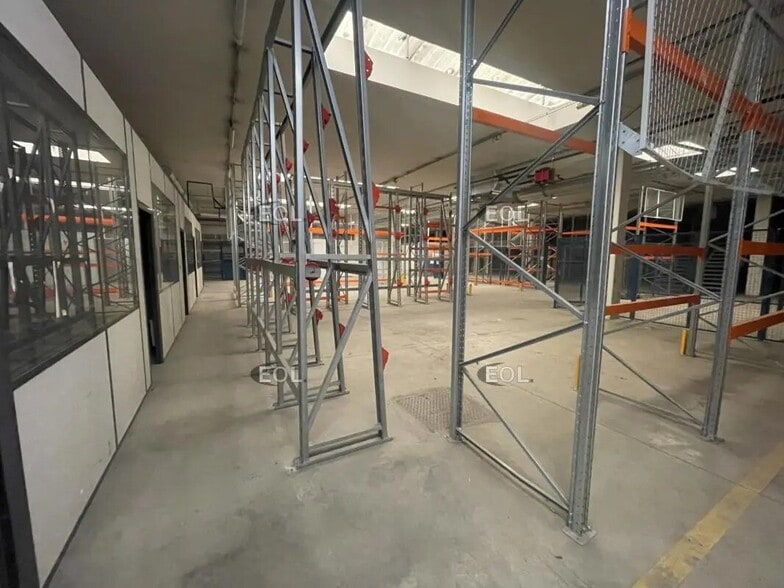 Flex in Eaubonne for sale - Building Photo - Image 1 of 12