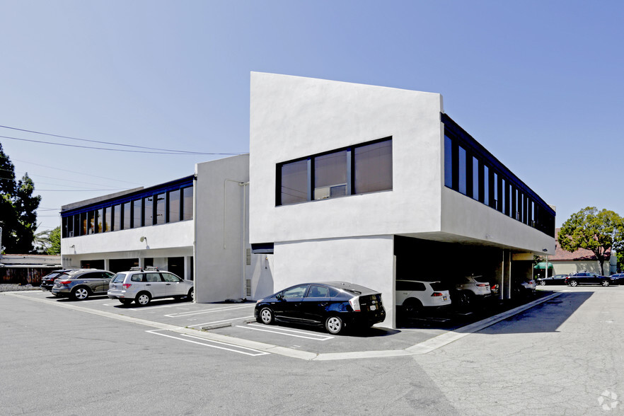 2665 30th St, Santa Monica, CA for lease - Building Photo - Image 3 of 5