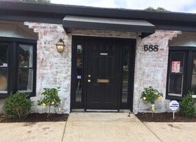 688 J Clyde Morris Blvd, Newport News VA - Pub