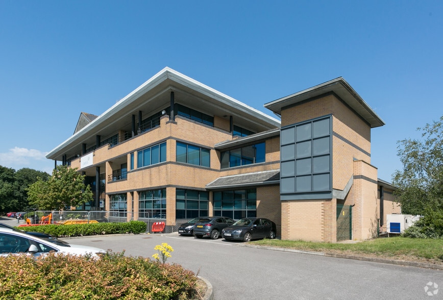 Frankland Rd, Swindon for sale - Primary Photo - Image 1 of 1