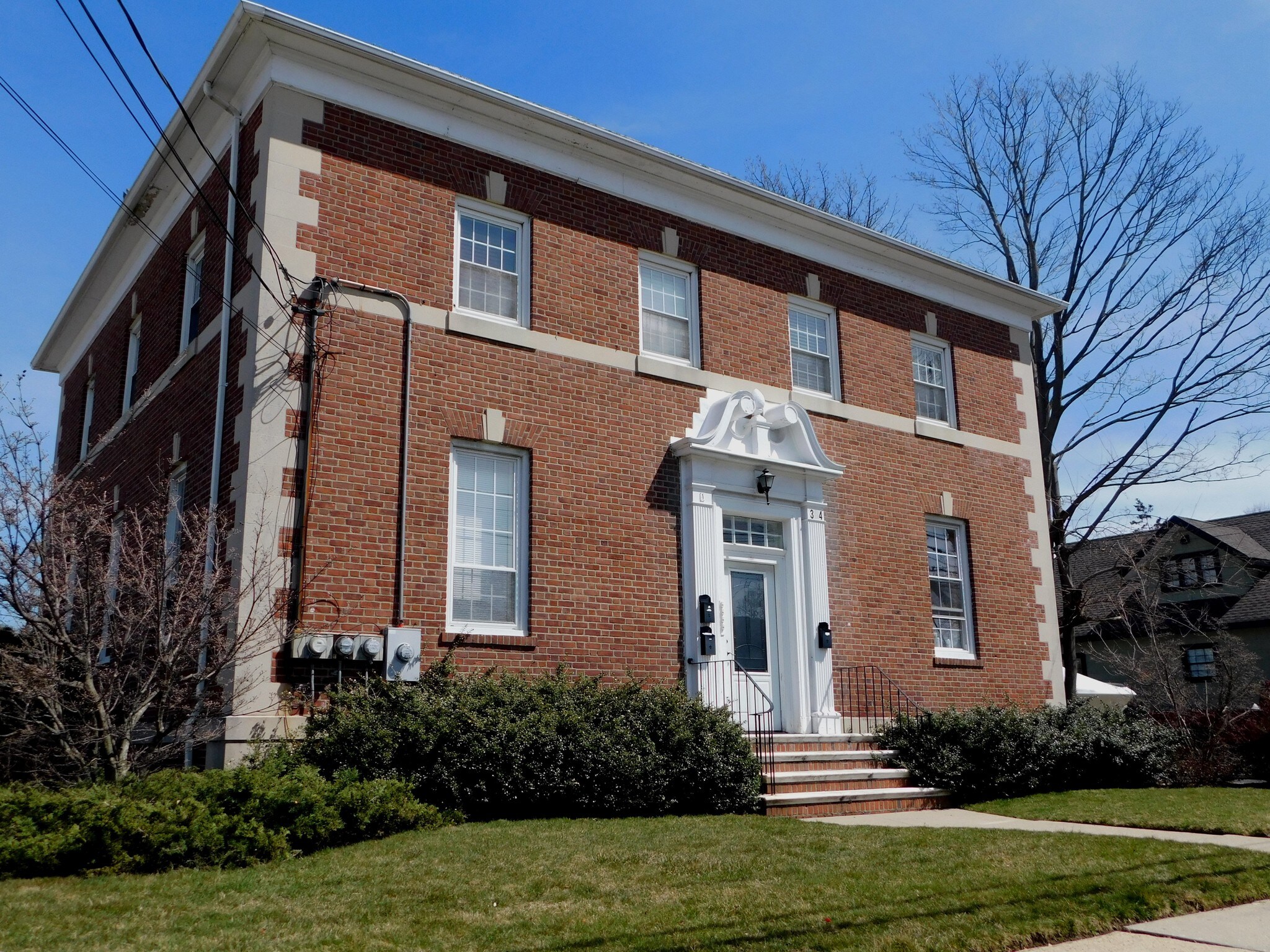 304 S 1st St, Lindenhurst, NY for sale Other- Image 1 of 1