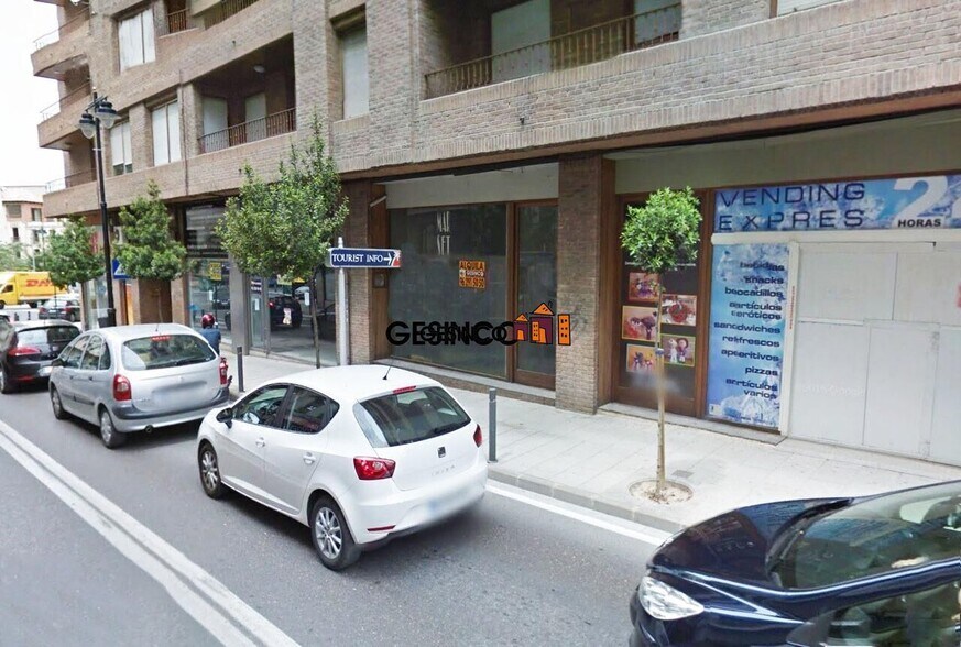 Retail in València for lease - Building Photo - Image 1 of 9