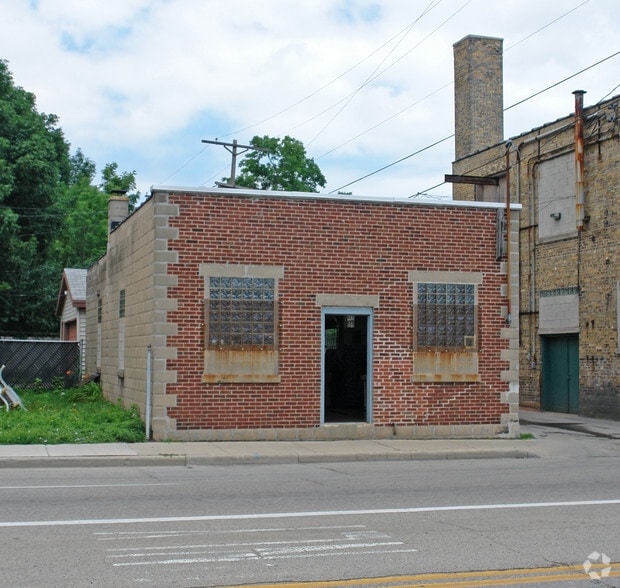 1608 16th St, Racine, WI for sale - Building Photo - Image 2 of 21