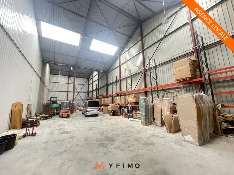 Flex in Boinvilliers for sale - Building Photo - Image 1 of 6