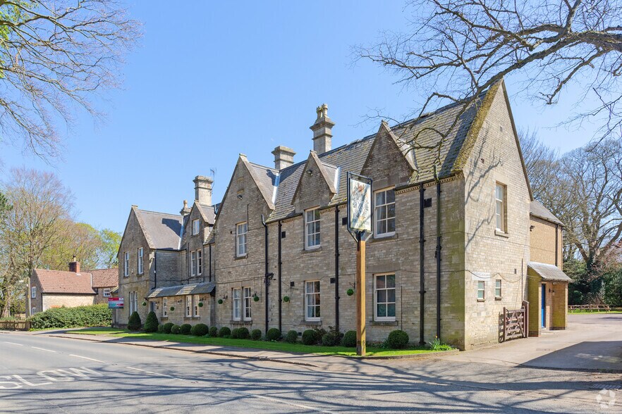 Main St, Grantham for lease - Primary Photo - Image 1 of 1