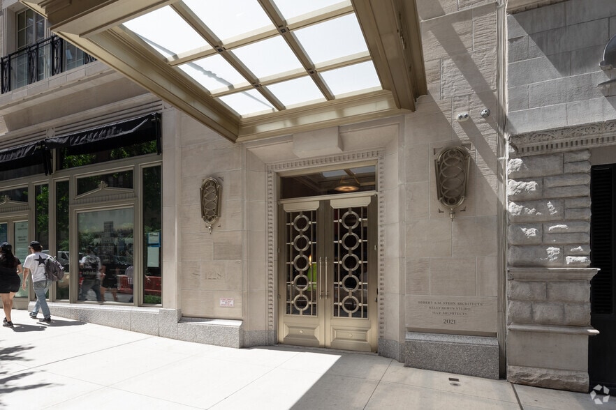 1228 Madison Ave, New York, NY for lease - Building Photo - Image 1 of 17