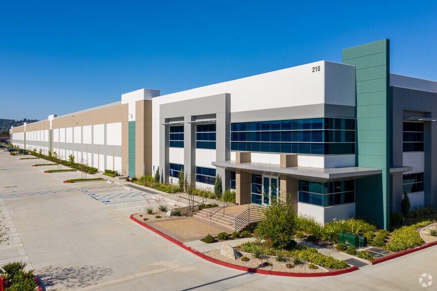210 E Lambert Rd, Fullerton, CA for sale - Primary Photo - Image 1 of 1