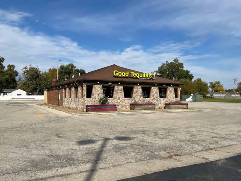 1315 W Garfield Ave, Peoria, IL for lease - Primary Photo - Image 1 of 16