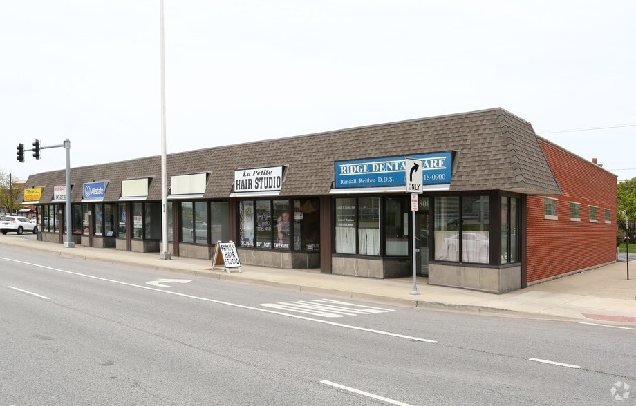 800-812 Higgins Rd, Park Ridge, IL for lease - Building Photo - Image 3 of 37