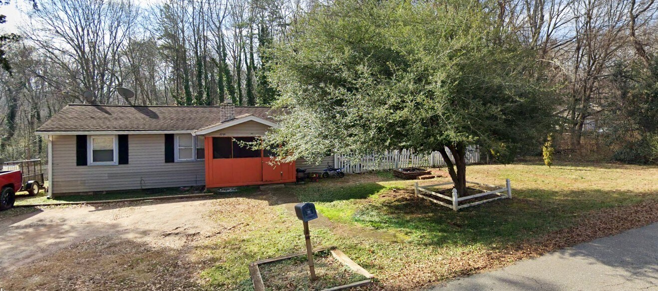 2903 Titman Rd, Gastonia, NC for sale Primary Photo- Image 1 of 2