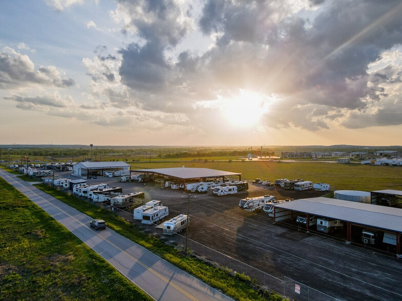 Mustang Ridge - 10-Acre IOS Opportunity - Warehouse