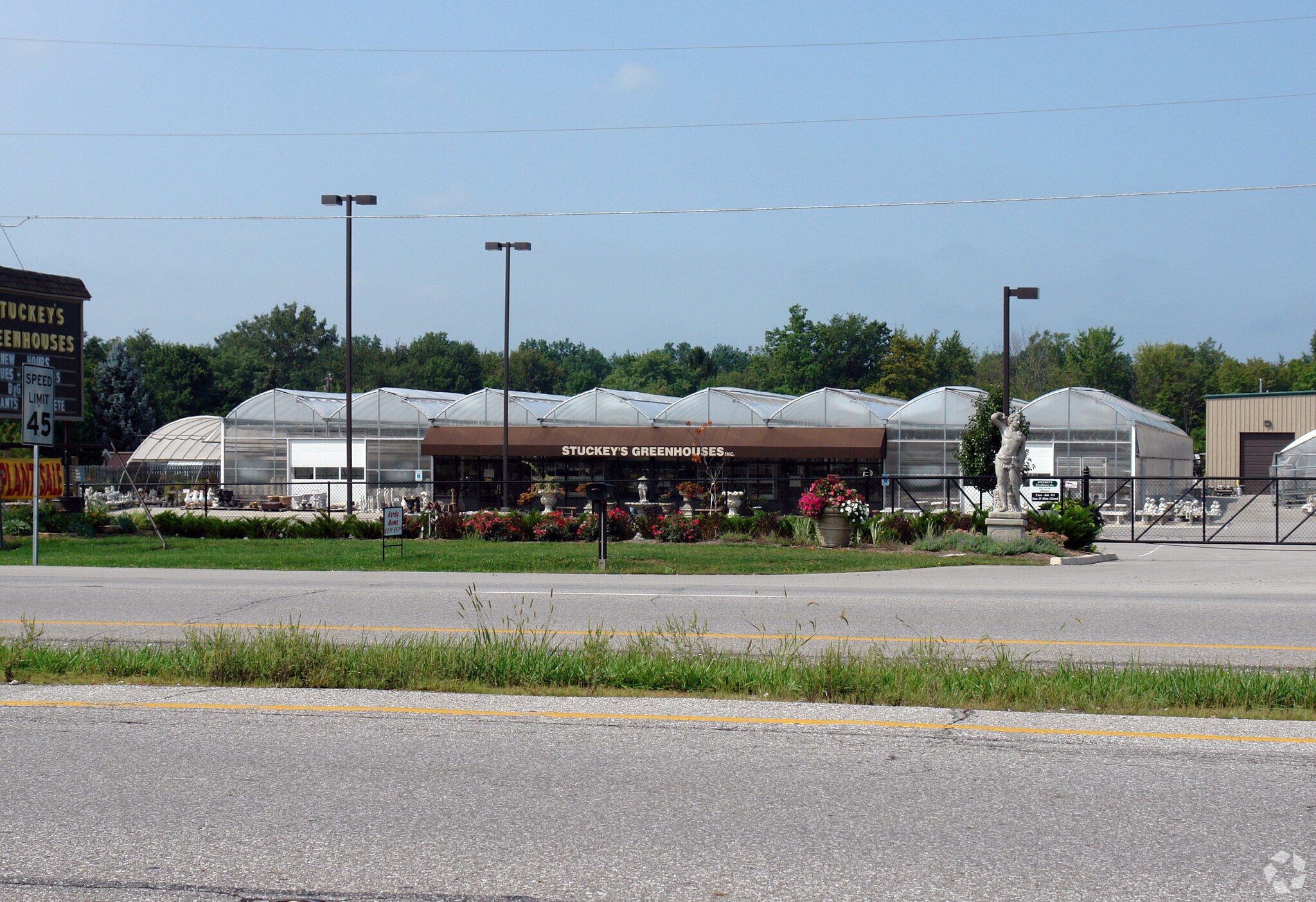 8023 Lima Rd, Fort Wayne, IN for sale Primary Photo- Image 1 of 1