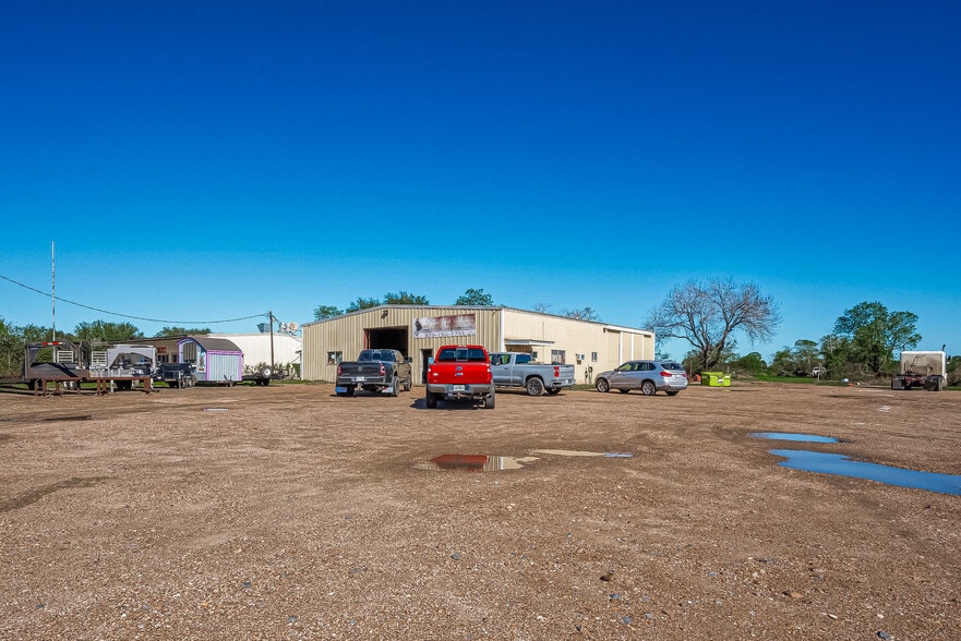 8231 Main St, Needville, TX for sale - Building Photo - Image 3 of 38