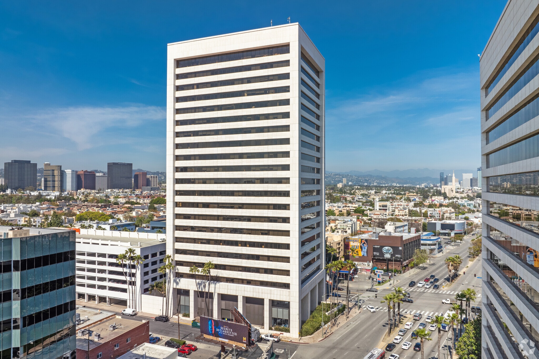 11111 Santa Monica Blvd, Los Angeles, CA for lease Primary Photo- Image 1 of 14
