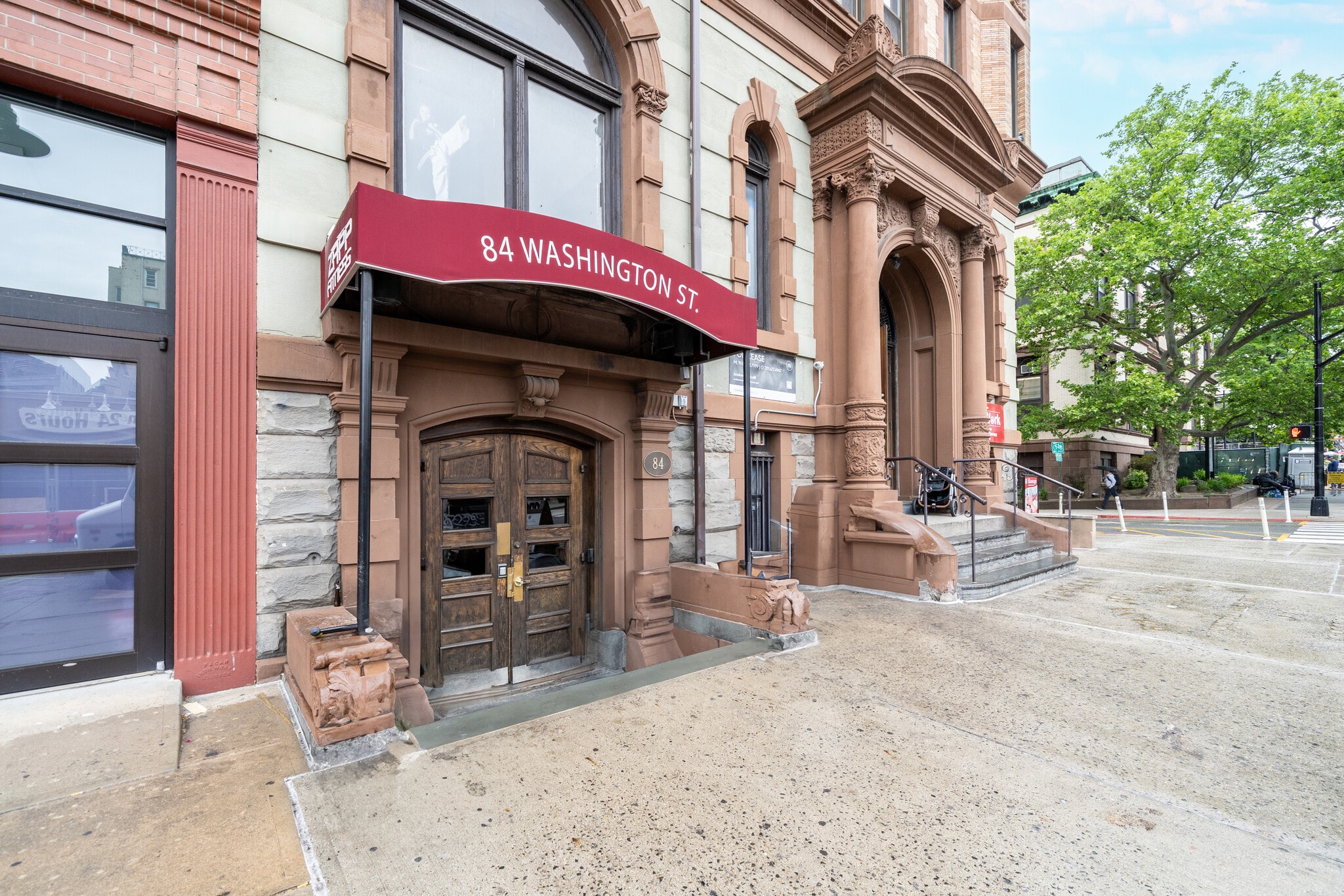 84 Washington St, Hoboken, NJ for lease Building Photo- Image 1 of 15