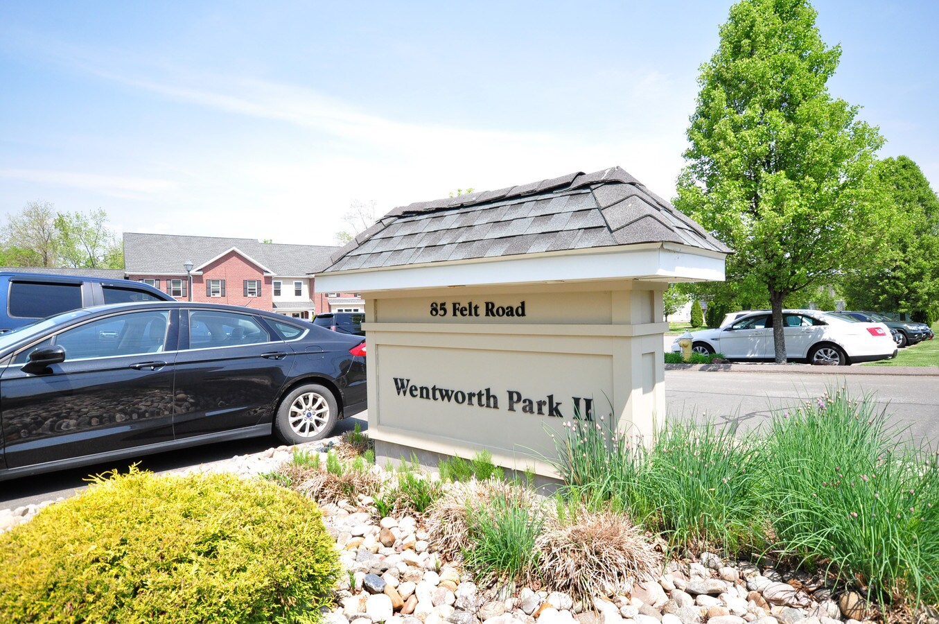 85 Felt Rd, South Windsor, CT 06074