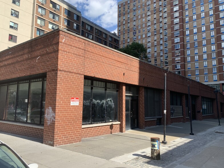 235 Cherry St, New York, NY for lease - Building Photo - Image 1 of 5