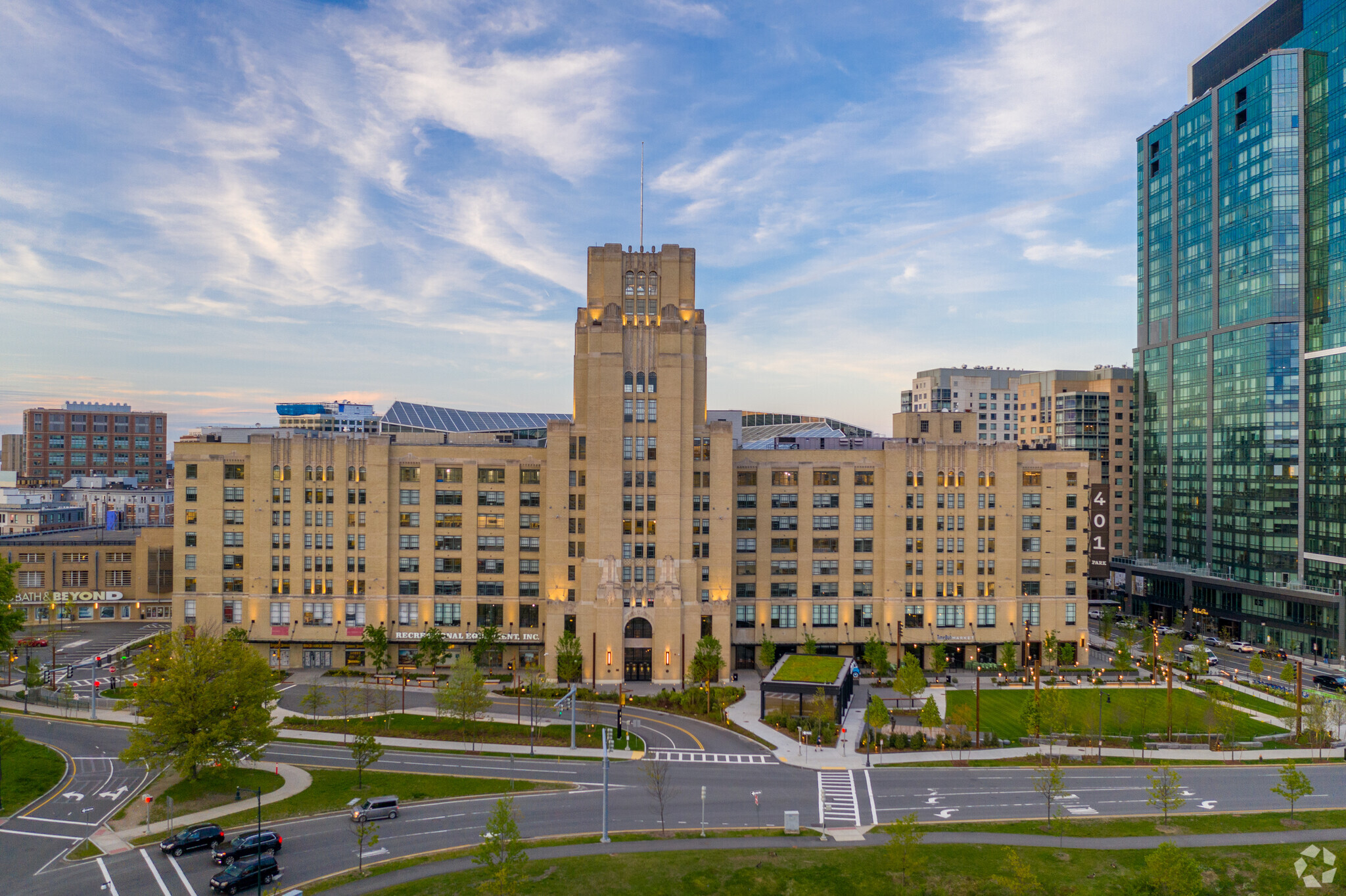 401 Park Dr, Boston, MA 02215 - Landmark Center | LoopNet