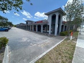 5906-5972 Pembroke Rd, Hollywood, FL for lease Building Photo- Image 1 of 14