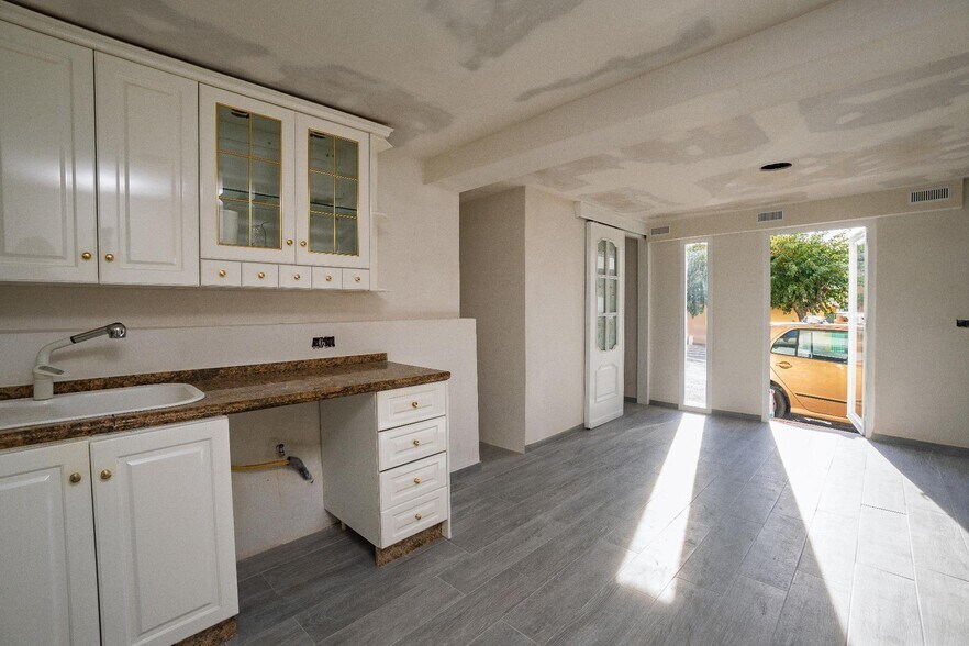 Retail in Benidorm, Alicante for sale - Building Photo - Image 1 of 25