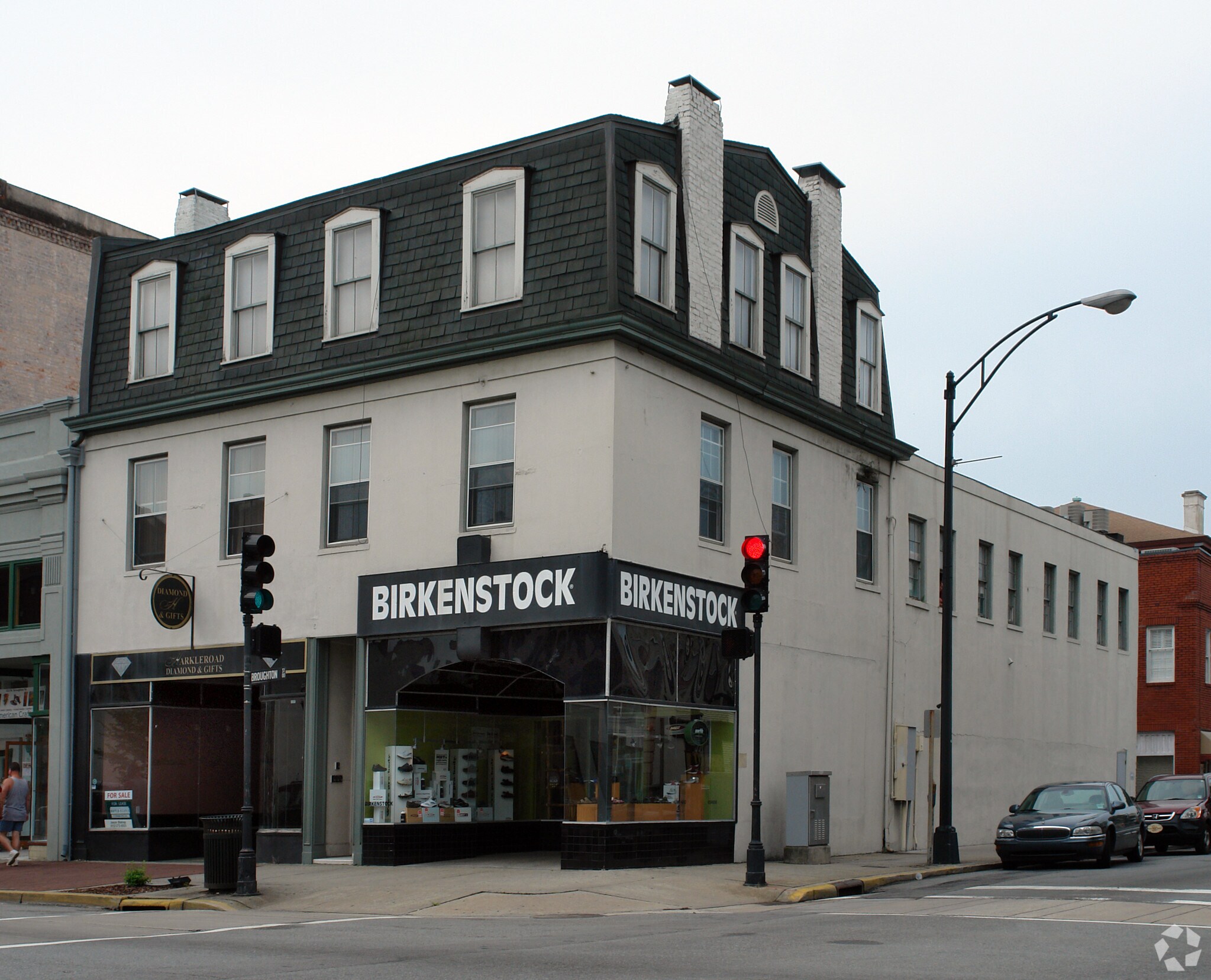 229 W Broughton St, Savannah, GA for sale Primary Photo- Image 1 of 1