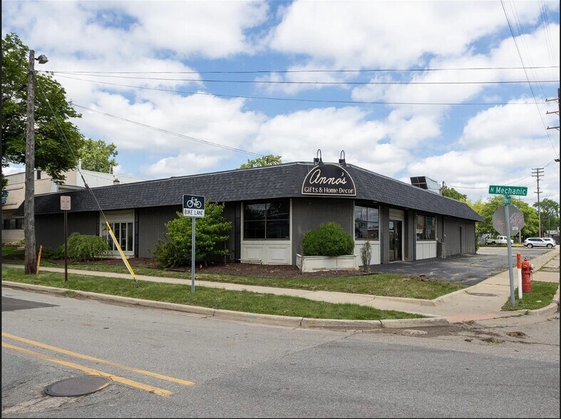 401 N Mechanic St, Jackson, MI 49201