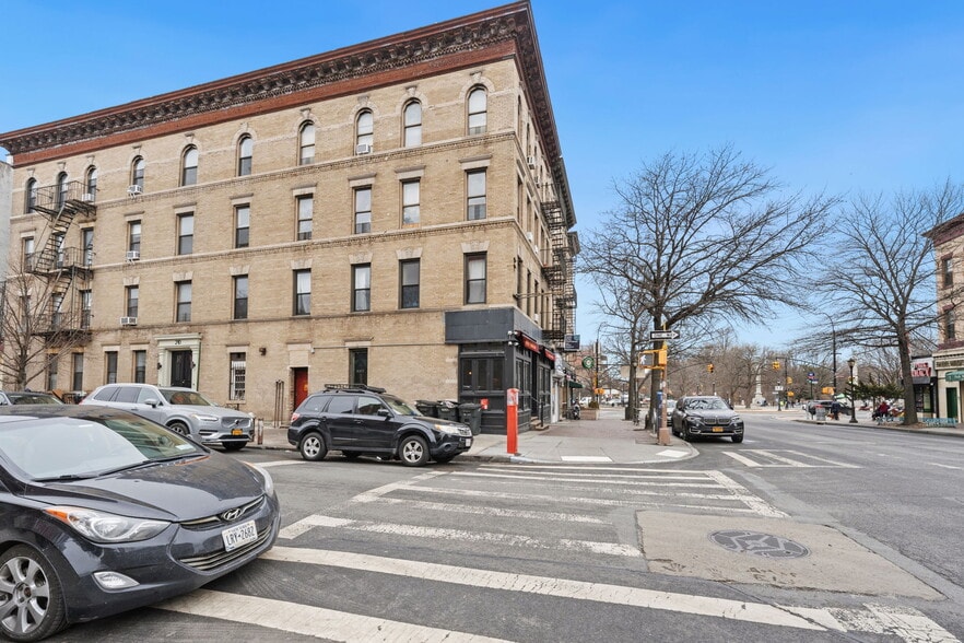 210 Prospect Park, Brooklyn, NY for sale - Building Photo - Image 3 of 3