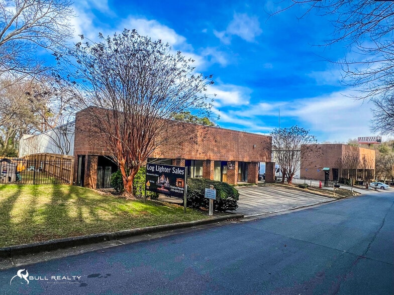 Two-Building Industrial Flex Property portfolio of 2 properties for sale on LoopNet.com - Building Photo - Image 3 of 13
