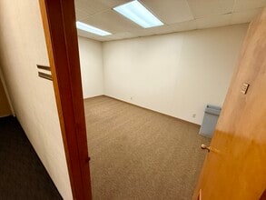 1300 W Koenig Ln, Austin, TX for lease Interior Photo- Image 1 of 1