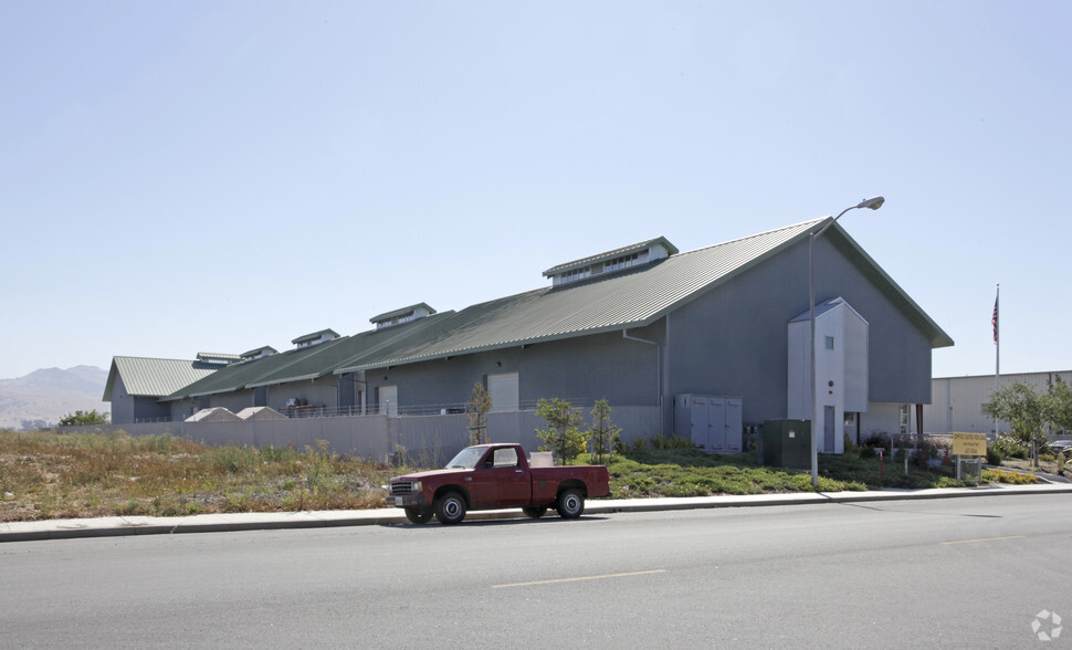 1803 Shelton Way, Hollister, CA for lease - Building Photo - Image 2 of 6