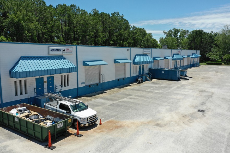 5355 Ramona Blvd, Jacksonville, FL for lease - Building Photo - Image 3 of 9