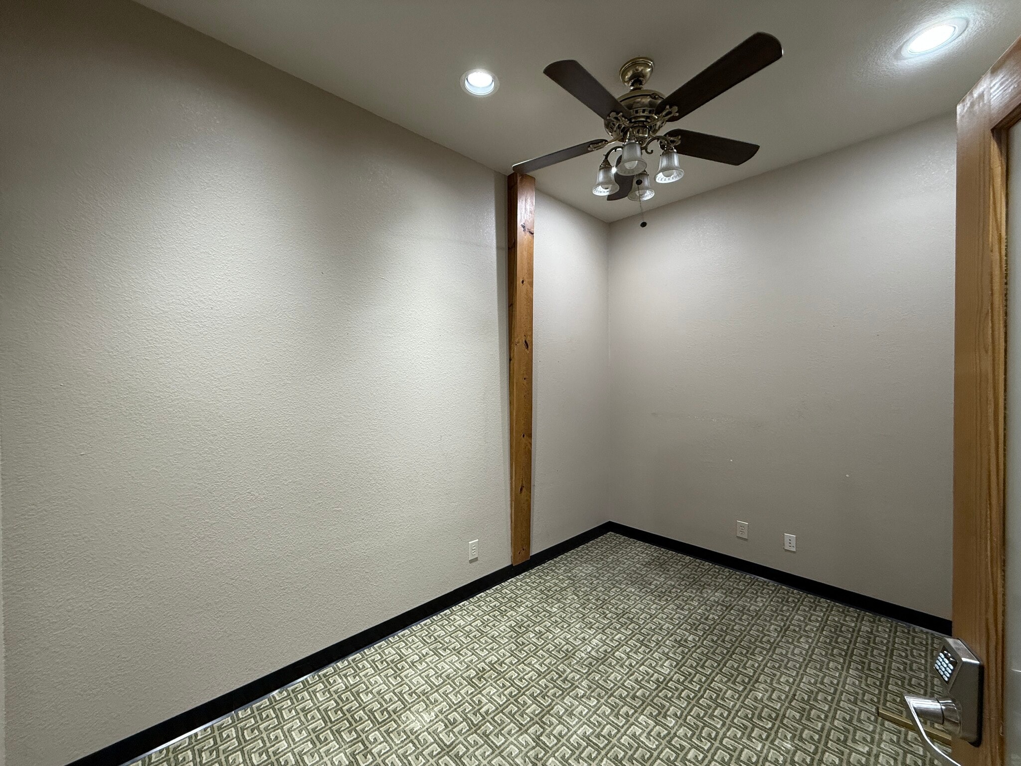 5101 E University Dr, Denton, TX for lease Building Photo- Image 1 of 1