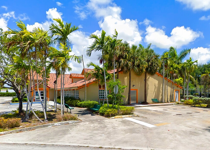 2100 W Atlantic Blvd, Pompano Beach, FL for sale - Building Photo - Image 3 of 8