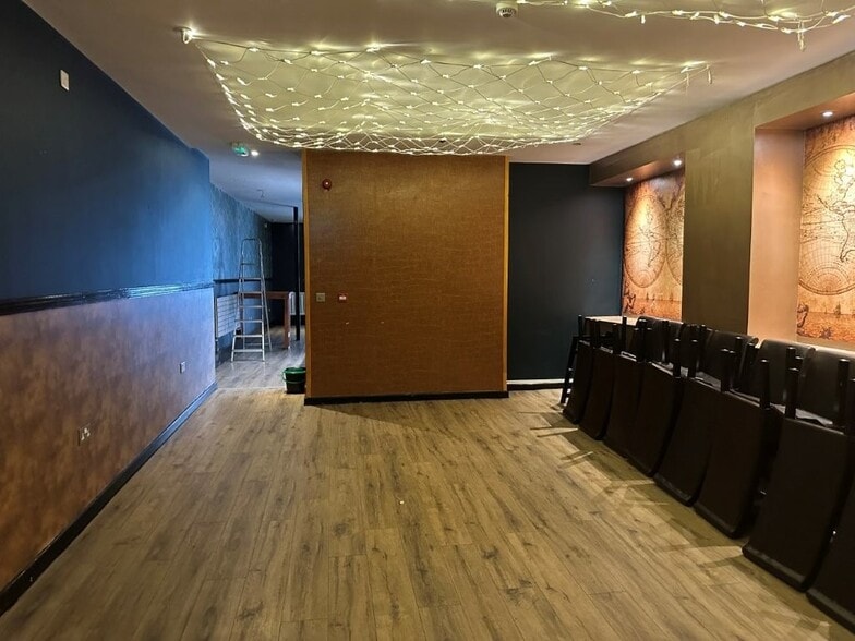 66 Parliament Street, Isle Of Man for lease - Interior Photo - Image 3 of 6