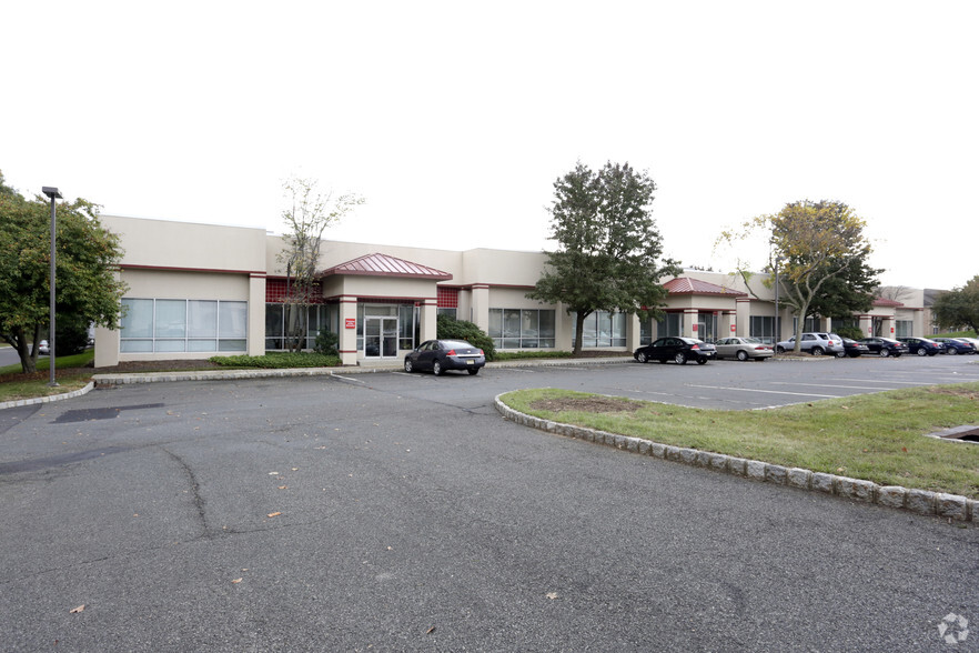 800 Silvia St, Ewing, NJ for lease - Building Photo - Image 3 of 3