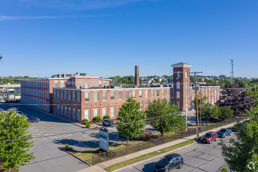 146-148 W River St, Providence, RI for sale - Building Photo - Image 1 of 1